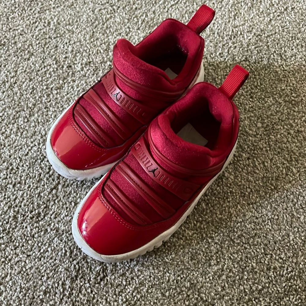 Toddler red Jordan 11 flex